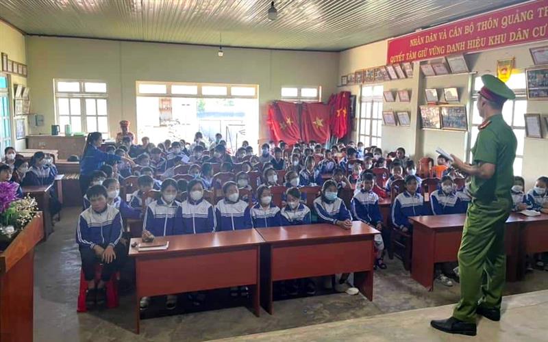 Tuyên truyền phòng, chống ma túy cho học sinh