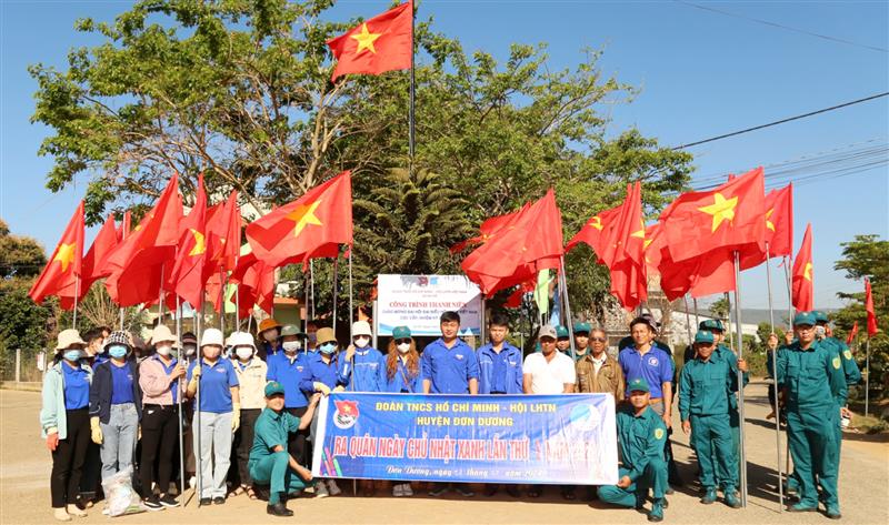 Tuổi trẻ Đơn Dương ra quân Ngày Chủ nhật xanh lần thứ I, năm 2024