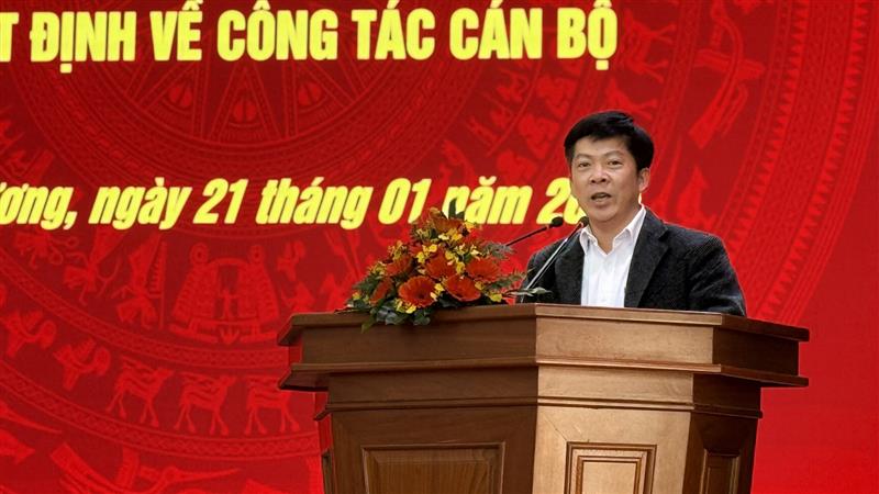 Đồng chí Nguyễn Hồng Anh - Trưởng Ban Tuyên giáo và Dân vận Huyện uỷ phát biểu nhận nhiệm vụ