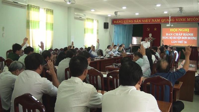 Các đại biểu thống nhất cao thông qua nghị quyết