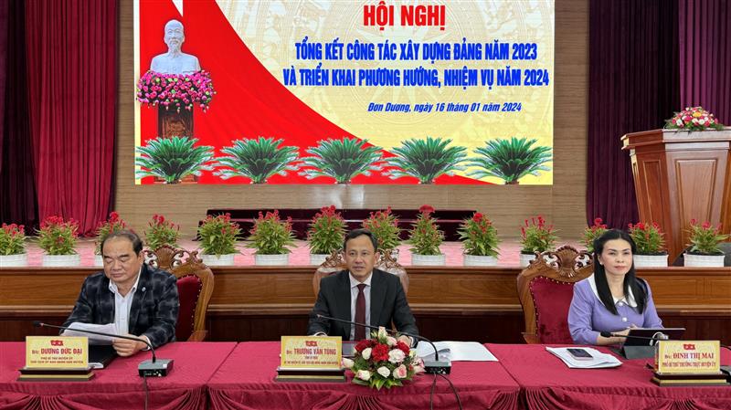Lãnh đạo huyện Đơn Dương chủ trì hội nghị